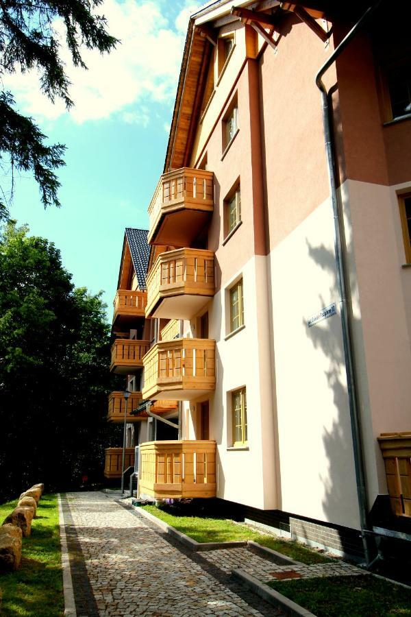 Apartamenty Podgorze ชกลาร์สกา ปอเรมบา ภายนอก รูปภาพ